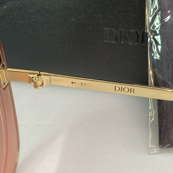 💯- New Authentic DIOR ULTRADIOR SU OVERSIZED SQUARE SUNGLASSES IN PINK - Picture 12 of 16